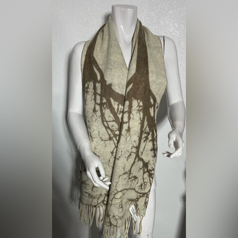 💯 Cashmere Hudson Jeans Beige and Brown Tree Pattern Scarf